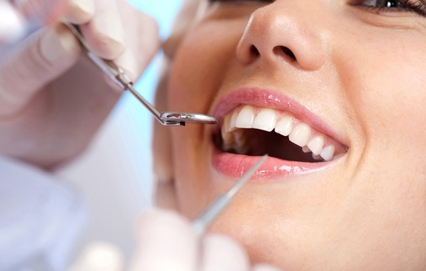 Get your Smile Back with Dental Implants Get your Smile Back with Dental Implants